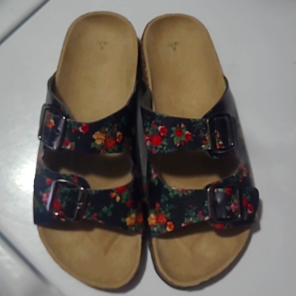 Woman's slides